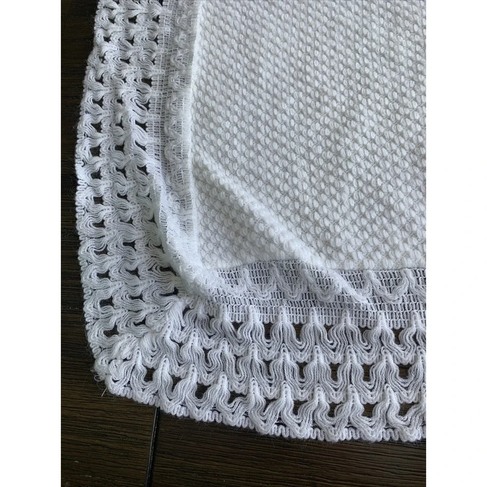 Vintage Celebrity Knitwear Crochet Knit Baby Blanket 33x30 Christening Baptism